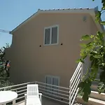 Appartamento By The Sea Rastici, Ciovo - 2076 *