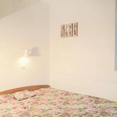 公寓 By The Sea Rastici, Ciovo - 2076 *