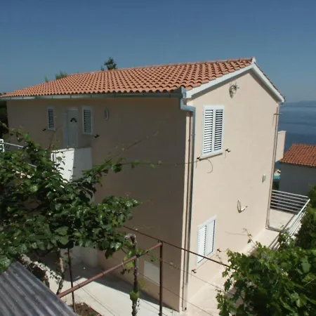 Apartamento By The Sea Rastici, Ciovo - 2076