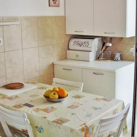 Apartments By The Sea Rastici, Ciovo - 2076