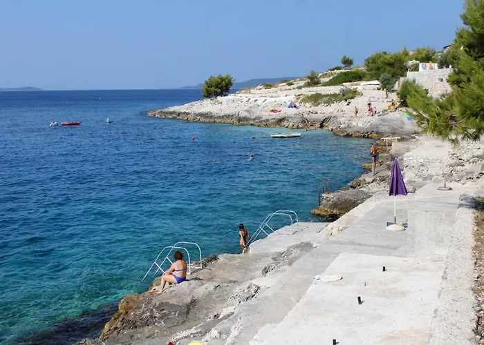 By The Sea Rastici, Ciovo - 2076 * 特罗吉尔