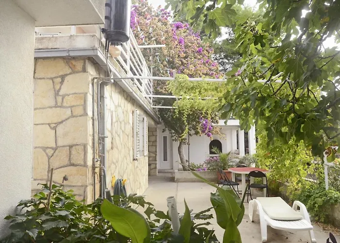 Appartement By The Sea Rastici, Ciovo - 2076