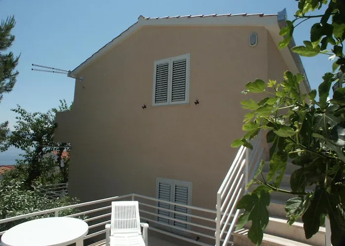Appartement By The Sea Rastici, Ciovo - 2076 *